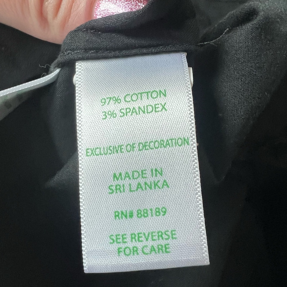 Lilly Pulitzer Small black button up - Picture 4 of 4